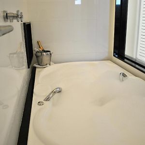 Habitación con Cama King